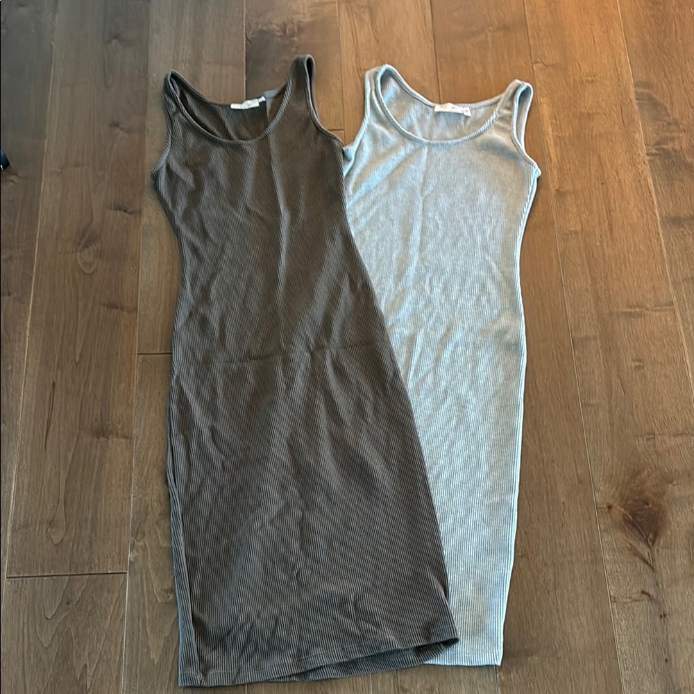 2-RD Style tank dresses, army green and heathered gray, size small, EUC